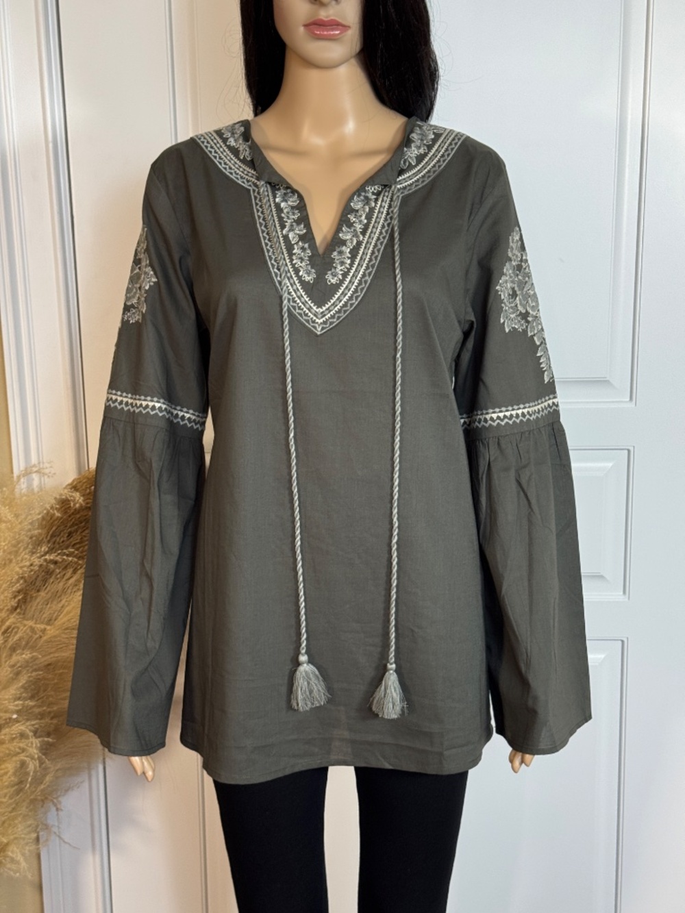 WESTERN BOHO BELL SLEEVE EMBROIDERY TUNIC TOP - NWT - Picture 6 of 14